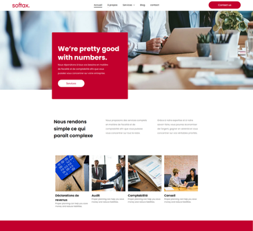 Page d'accueil du site web : carré rouge avec le texte sur une scène de bureau floue.
