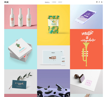 Grille colorée de maquettes de produits et de designs, comprenant des bouteilles, des emballages, un téléphone