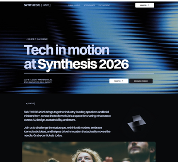Site web présentant un fond bleu foncé dégradé avec du texte et un logo.