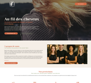En-tête du site web : Femme aux cheveux blonds ; logo et contenu du salon.