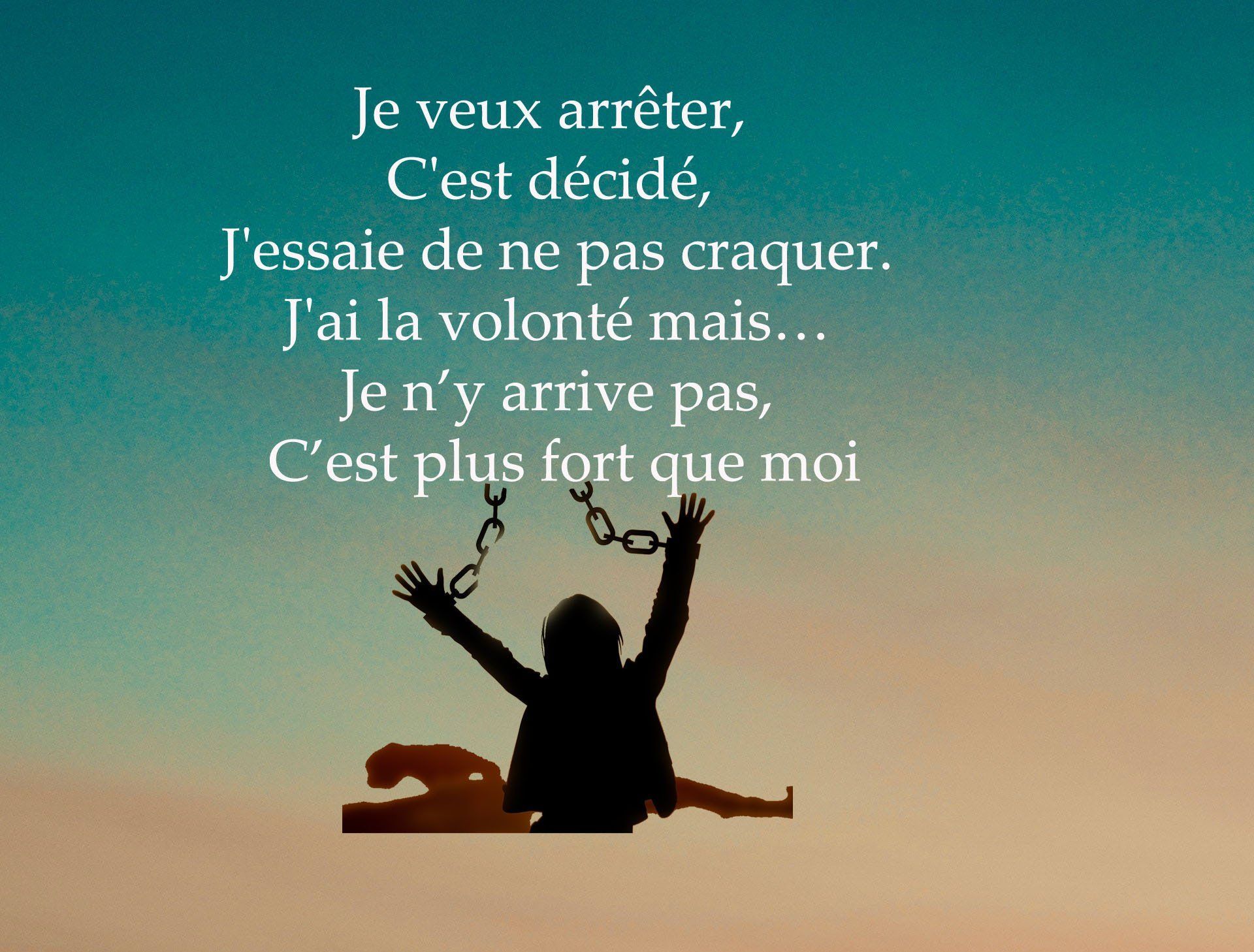 une personne qui brise ses chaines 