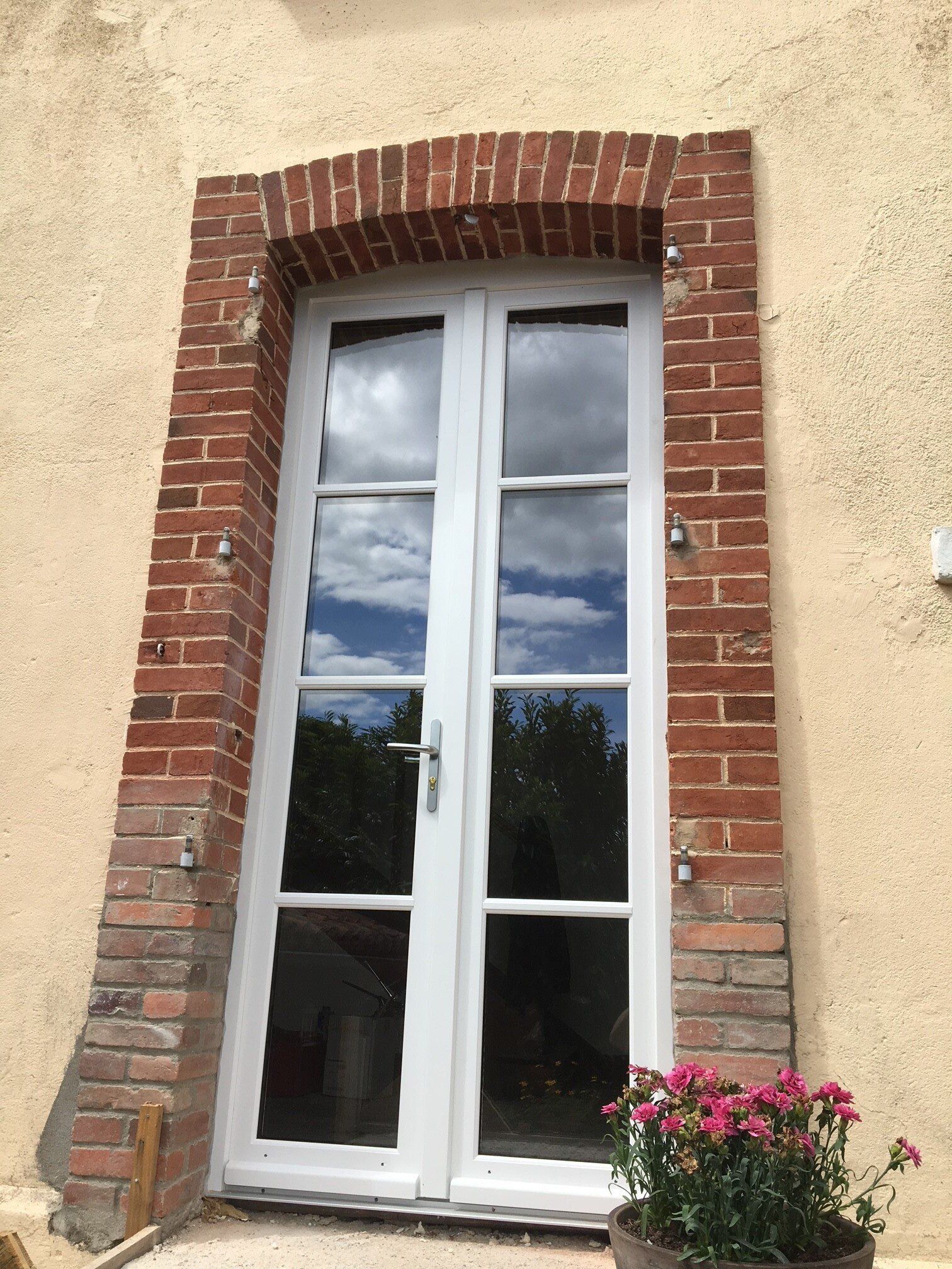 porte fenêtre 2 vantaux vitrage toute hauteur et petits bois