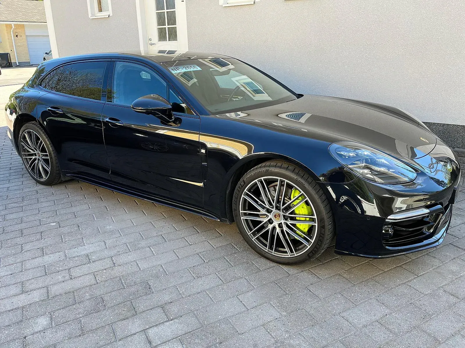 Porsche Panamera 4 E-Hybrid / Sport Chrono / 12-2019 / 65 000km / 75 900€