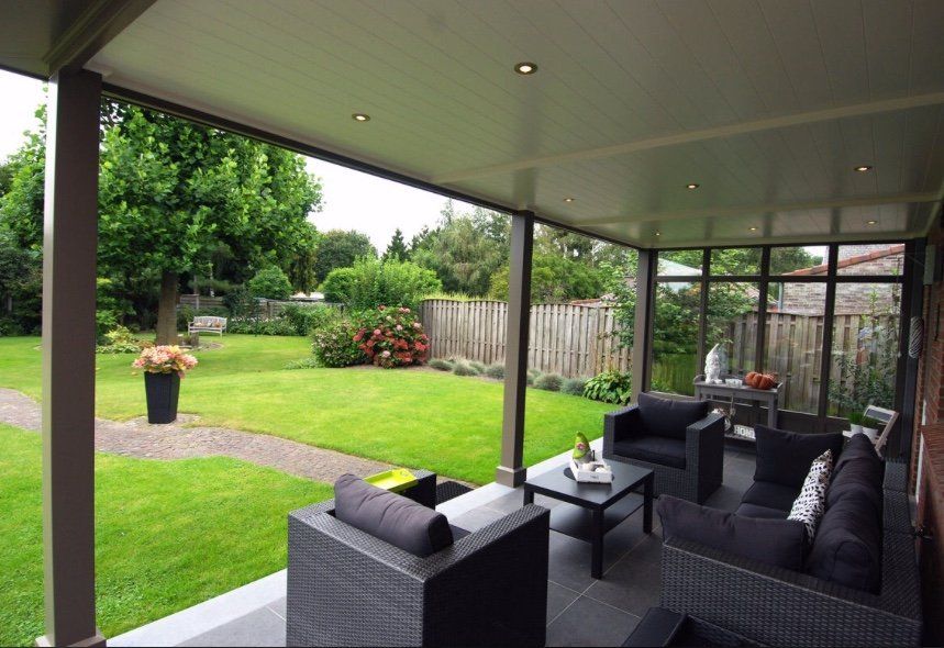 Abris de terrasse façon pergolas