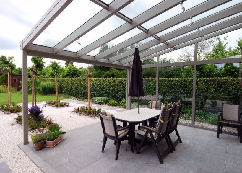 Pergolas toit vitré