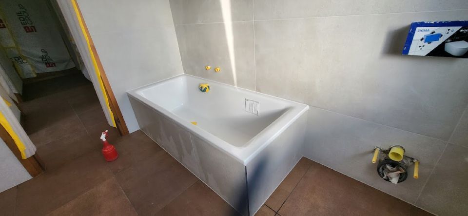 Bagno prima dei lavori di ristrutturazione