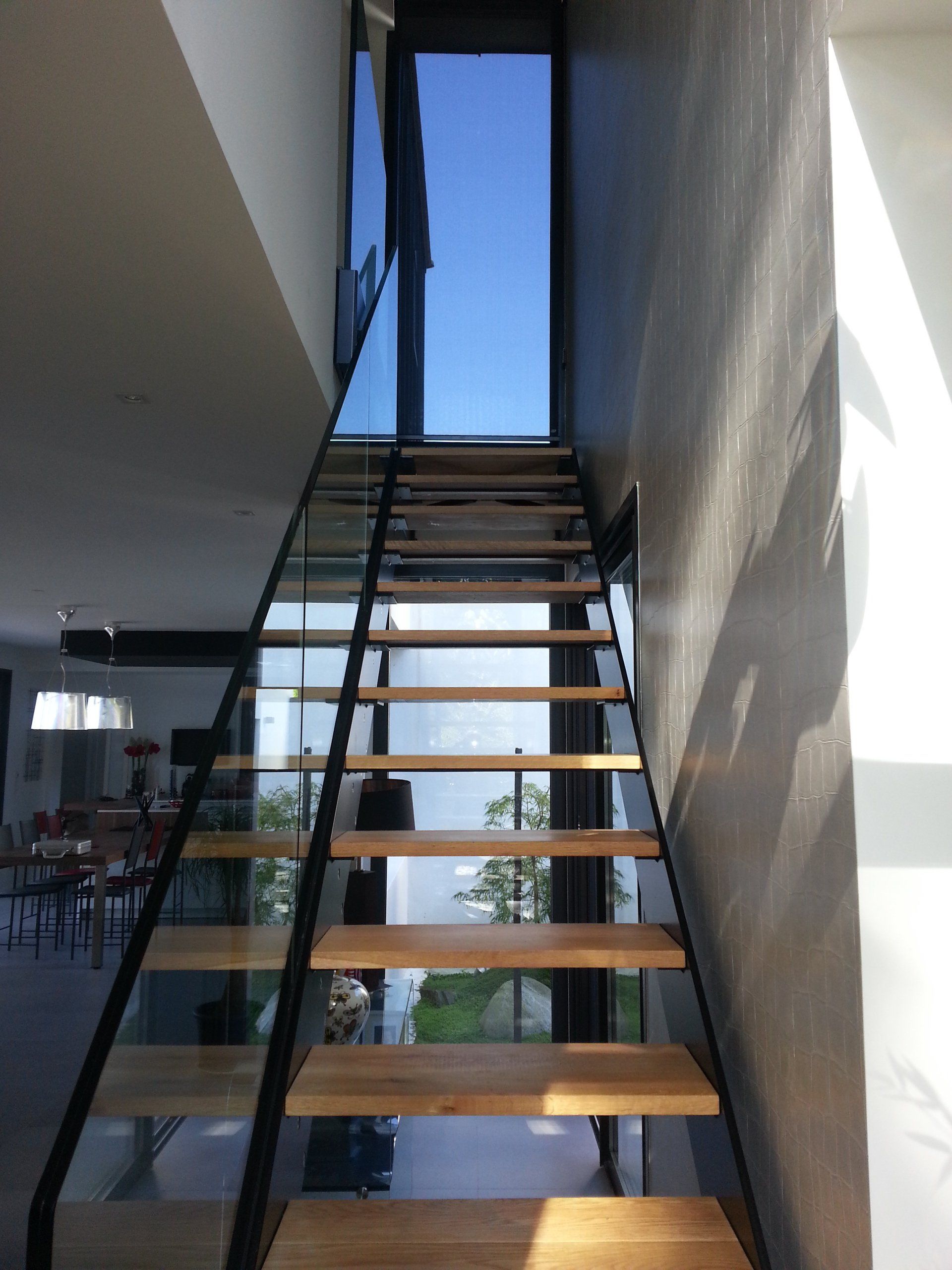 Intérieur design avec escaliers modernes