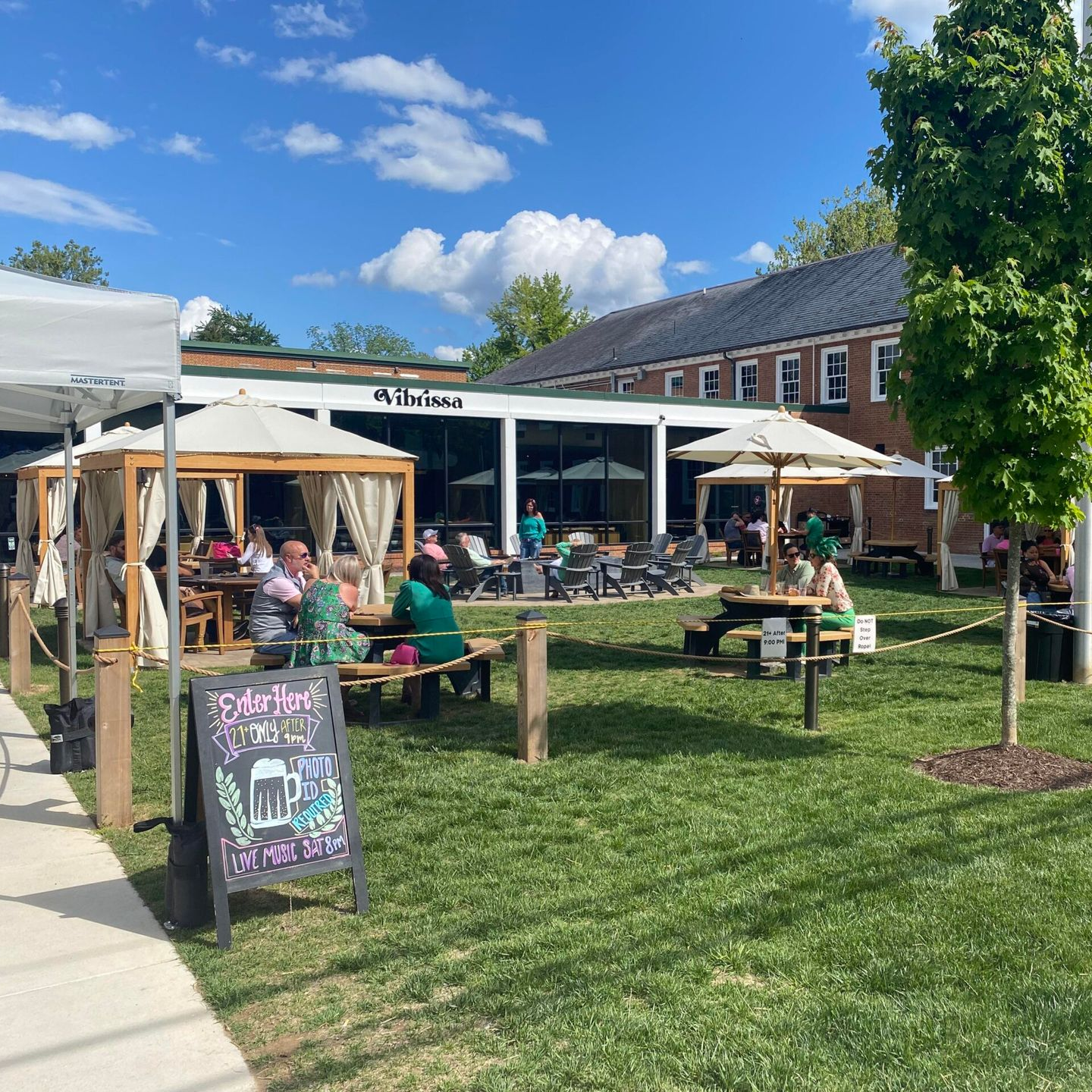 One of our beautiful vacation rentals that people near Washington, DC can enjoy. Images are available in the site editor.