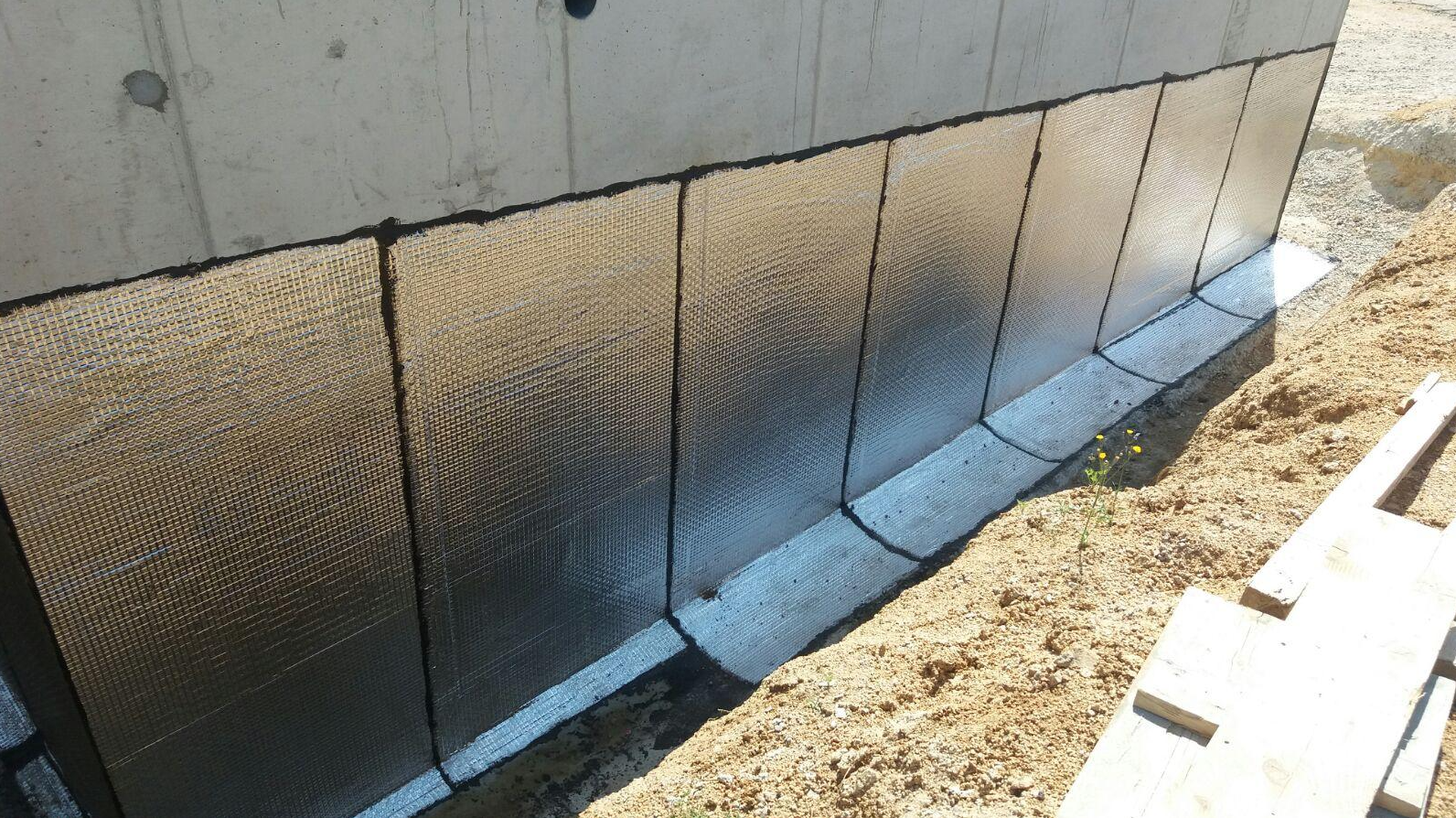 Photo de murs enterrés étanchéifiés