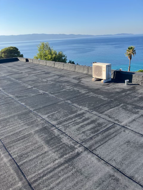 Revètement noir de toit