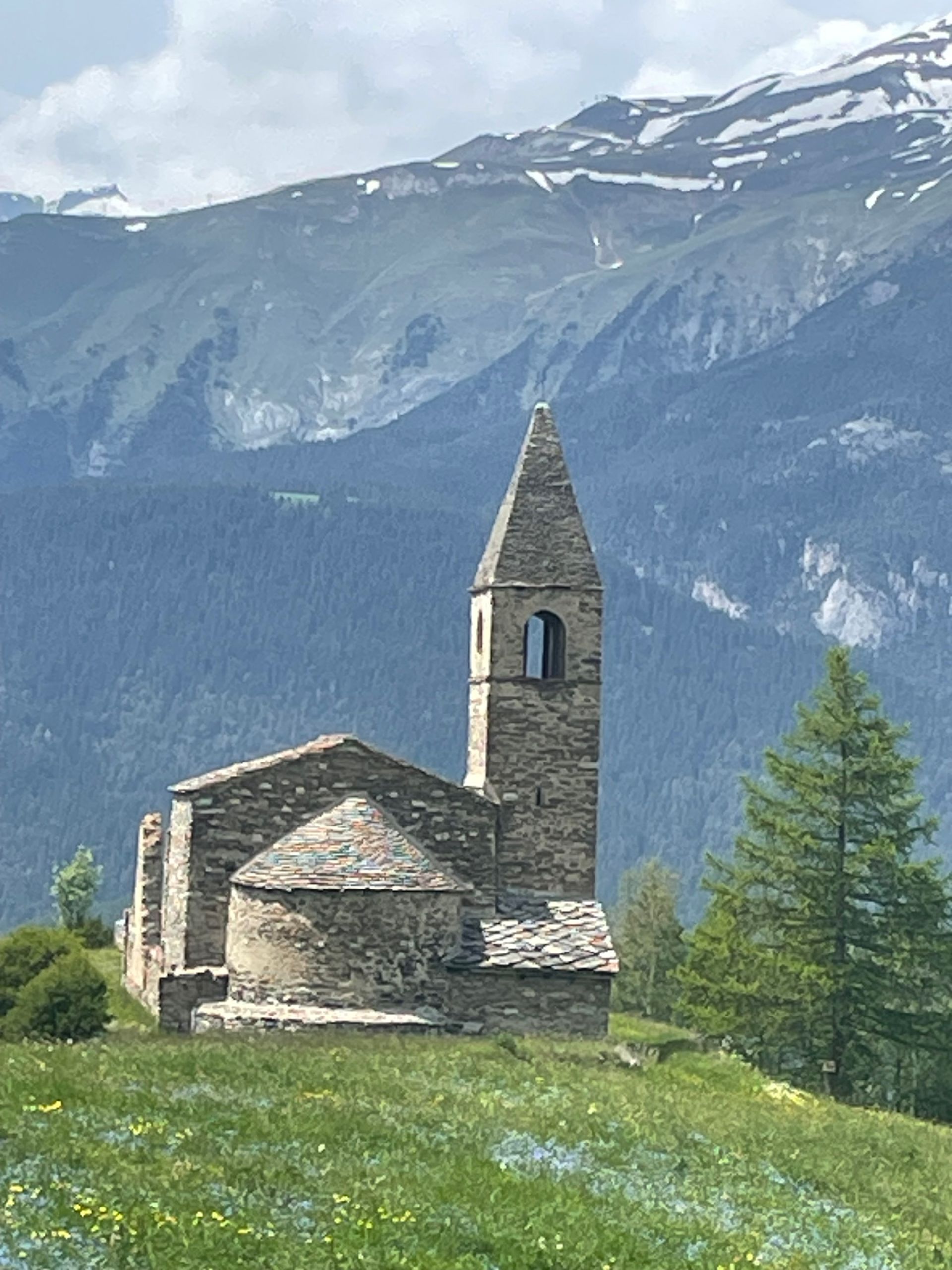 Le clocher d'une église.