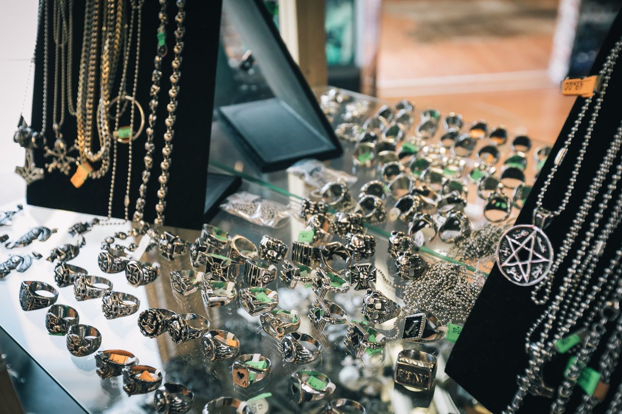 Motorrad Bekleidung, Helme und mehr - Biker's Point - Dietikon