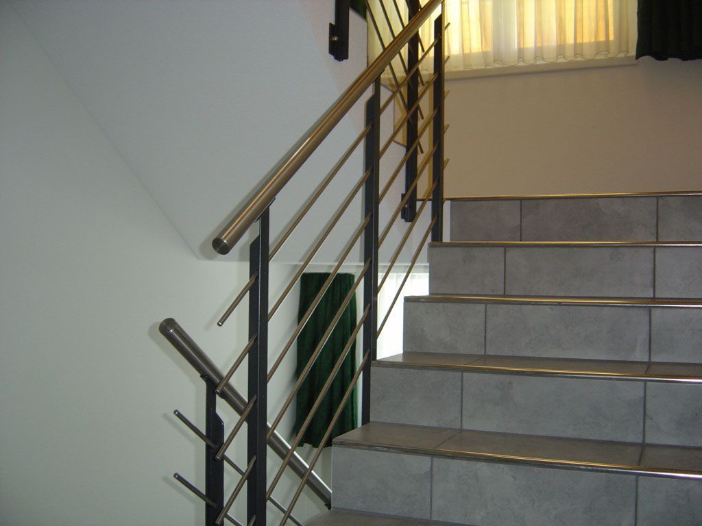 Geländer Treppe Metall - Gebr. Trütsch in Unteriberg