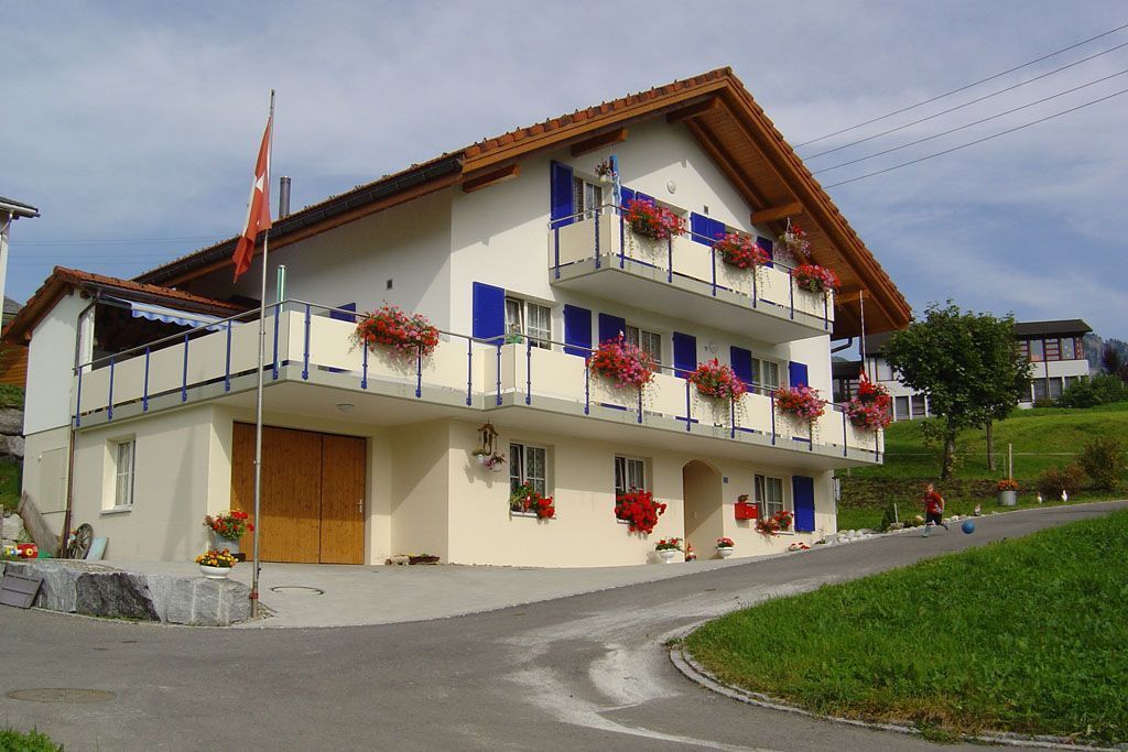 Geländer Treppe Metall - Gebr. Trütsch in Unteriberg