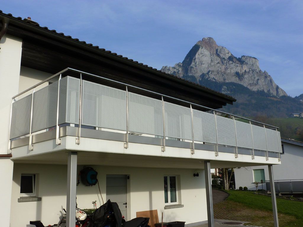 Geländer Treppe Metall - Gebr. Trütsch in Unteriberg