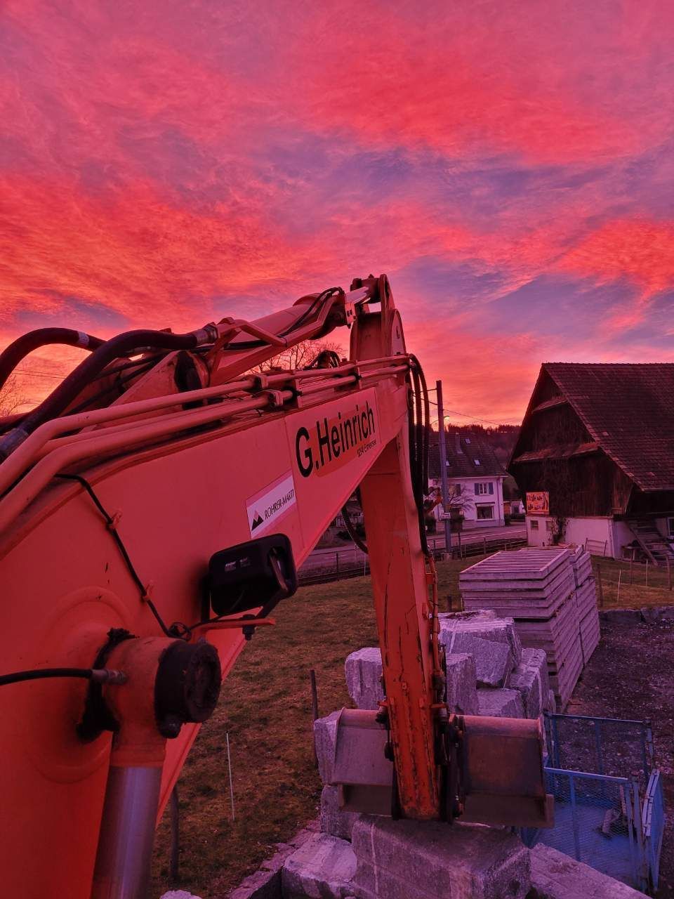 Bagger vom Heinrich Gerhard & Cyril Baggerbetrieb