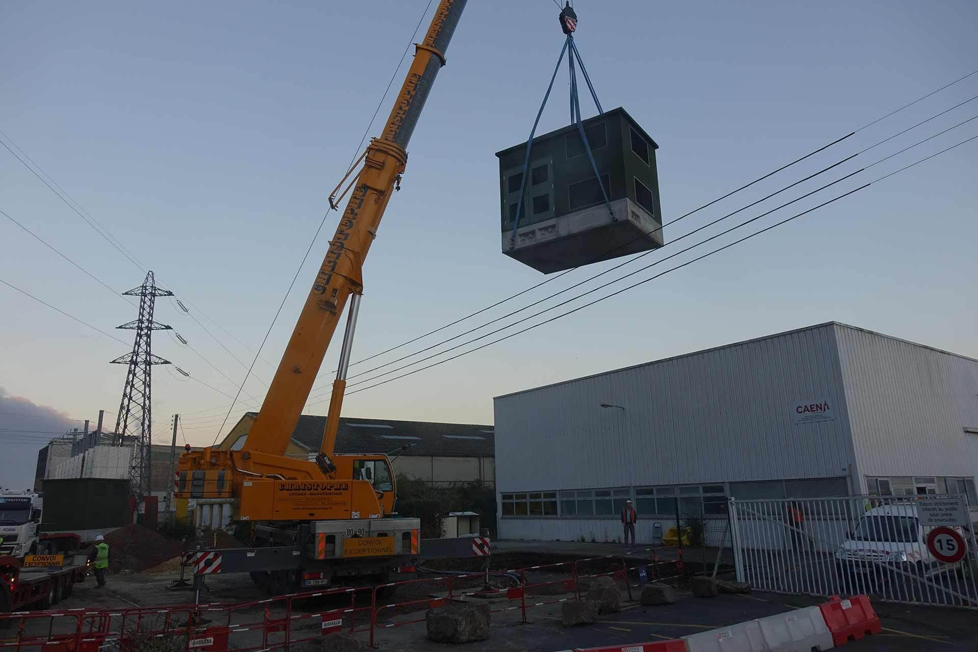 Levage d'un transformateur électrique