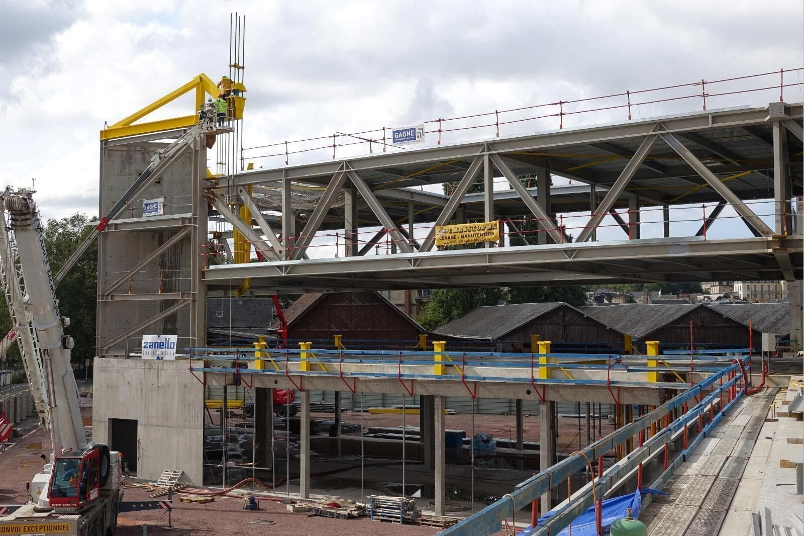 construction de la bibliothèque de Caen