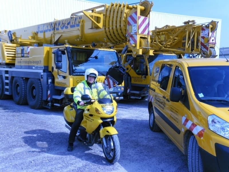 escorte de transport execptionnel