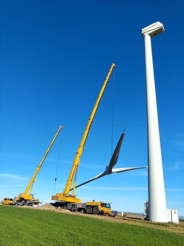 Levage d'une éolienne