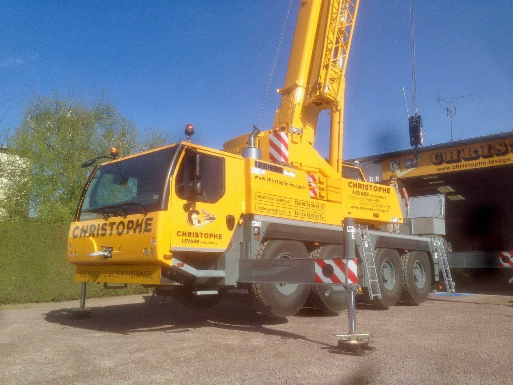 grue mobile de 50 tonnes