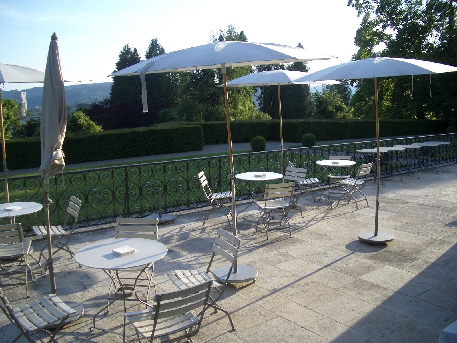 Terrasse - Café-Bistro «Am Römerholz»