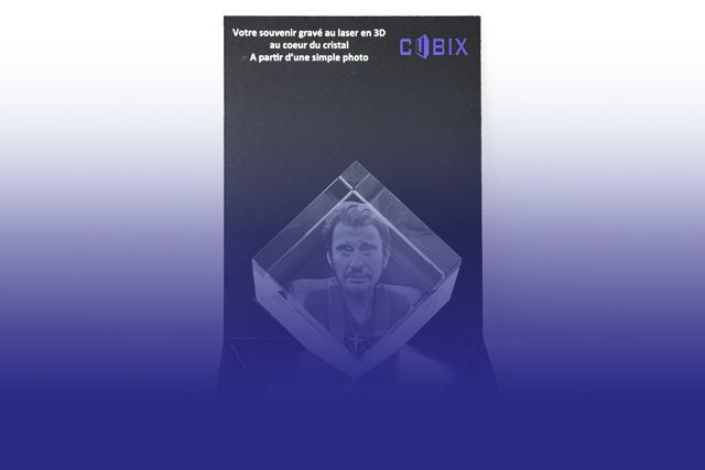 Plaque funéraire bloc de cristal