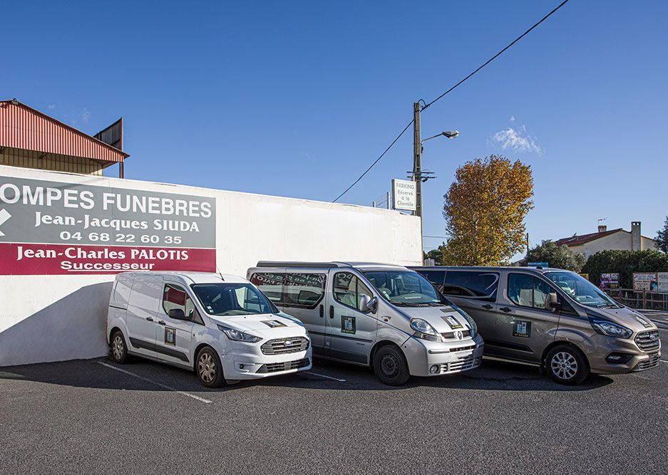 Véhicules de transport funéraire