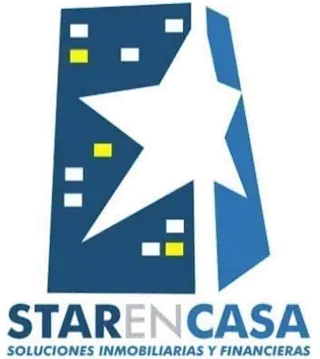 Logotipo para Star en Casa, una empresa de soluciones inmobiliarias y financieras, que presenta un edificio estilizado con una estrella y texto.