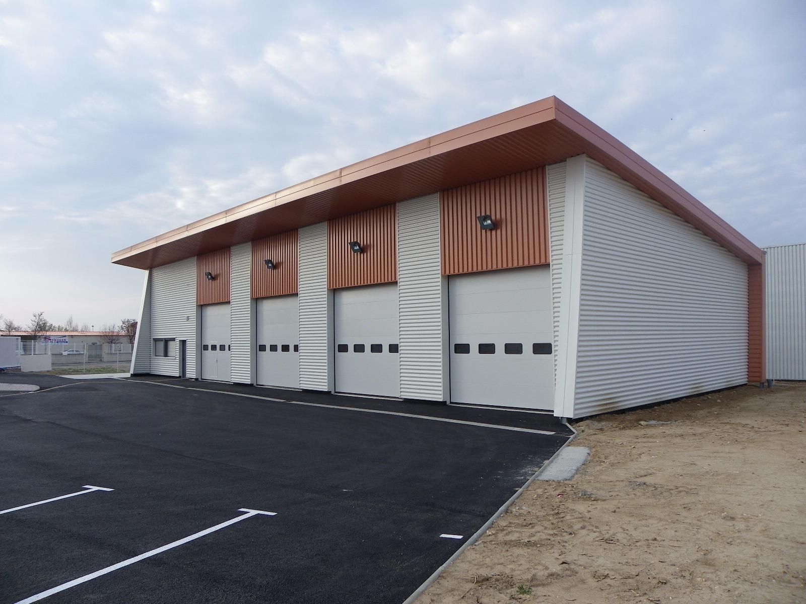 Portes sectionnelles de bâtiment