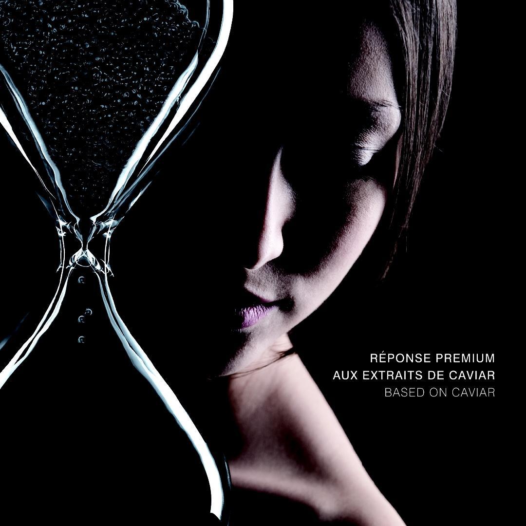 Publicité Matis avec une femme et un sablier