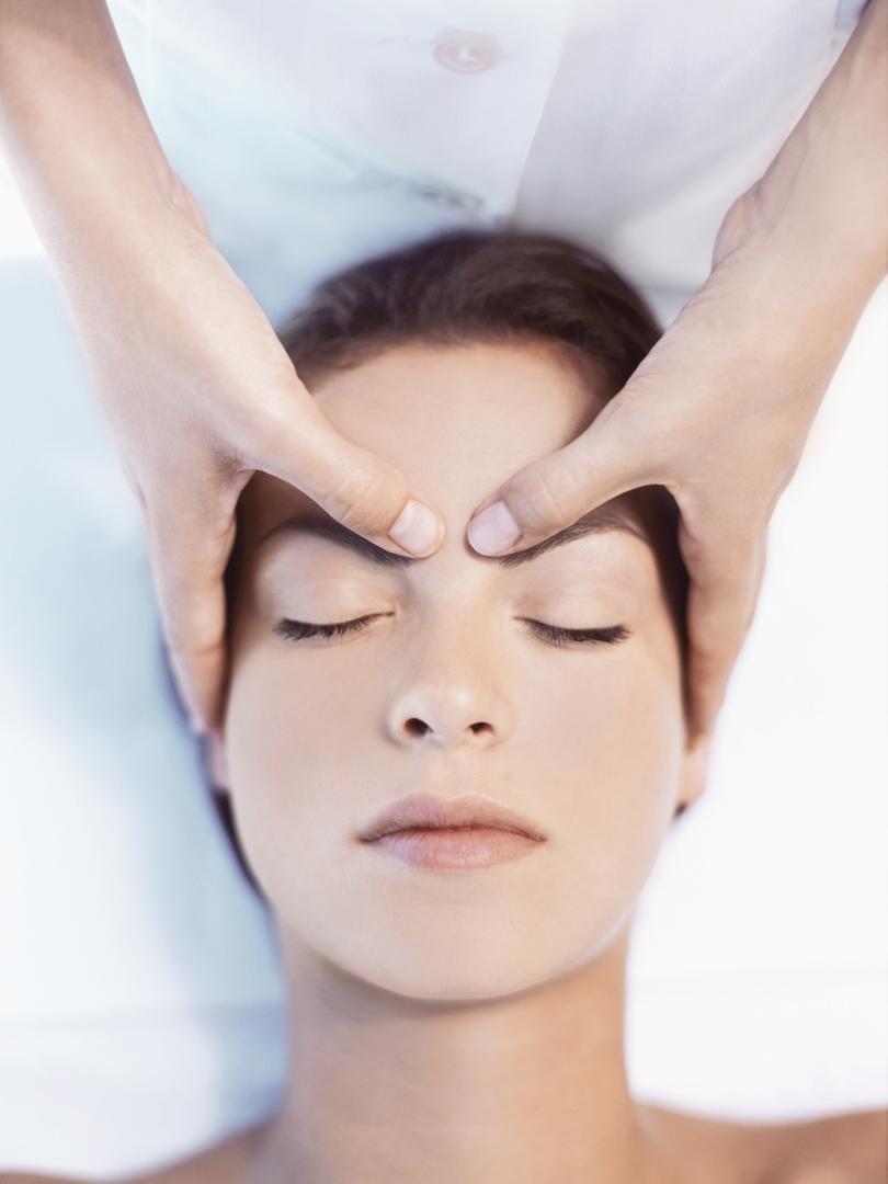 Massage d'un visage