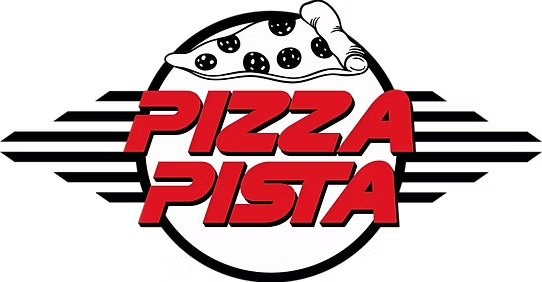 Logo mit einem St&uuml;ck Peperoni-Pizza &uuml;ber rotem Text mit der Aufschrift &bdquo;PIZZA PISTA&ldquo; vor einem kreisf&ouml;rmigen Hintergrund mit Streifen.
