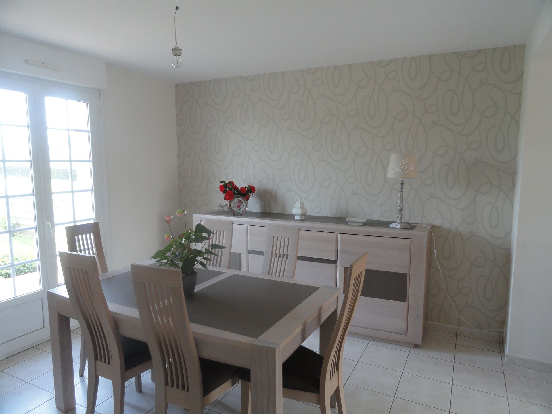 Sejour, papier peint vinyl et peinture