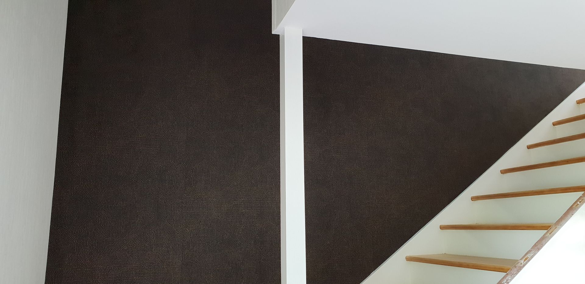 Décoration cage d'escalier avec motifs