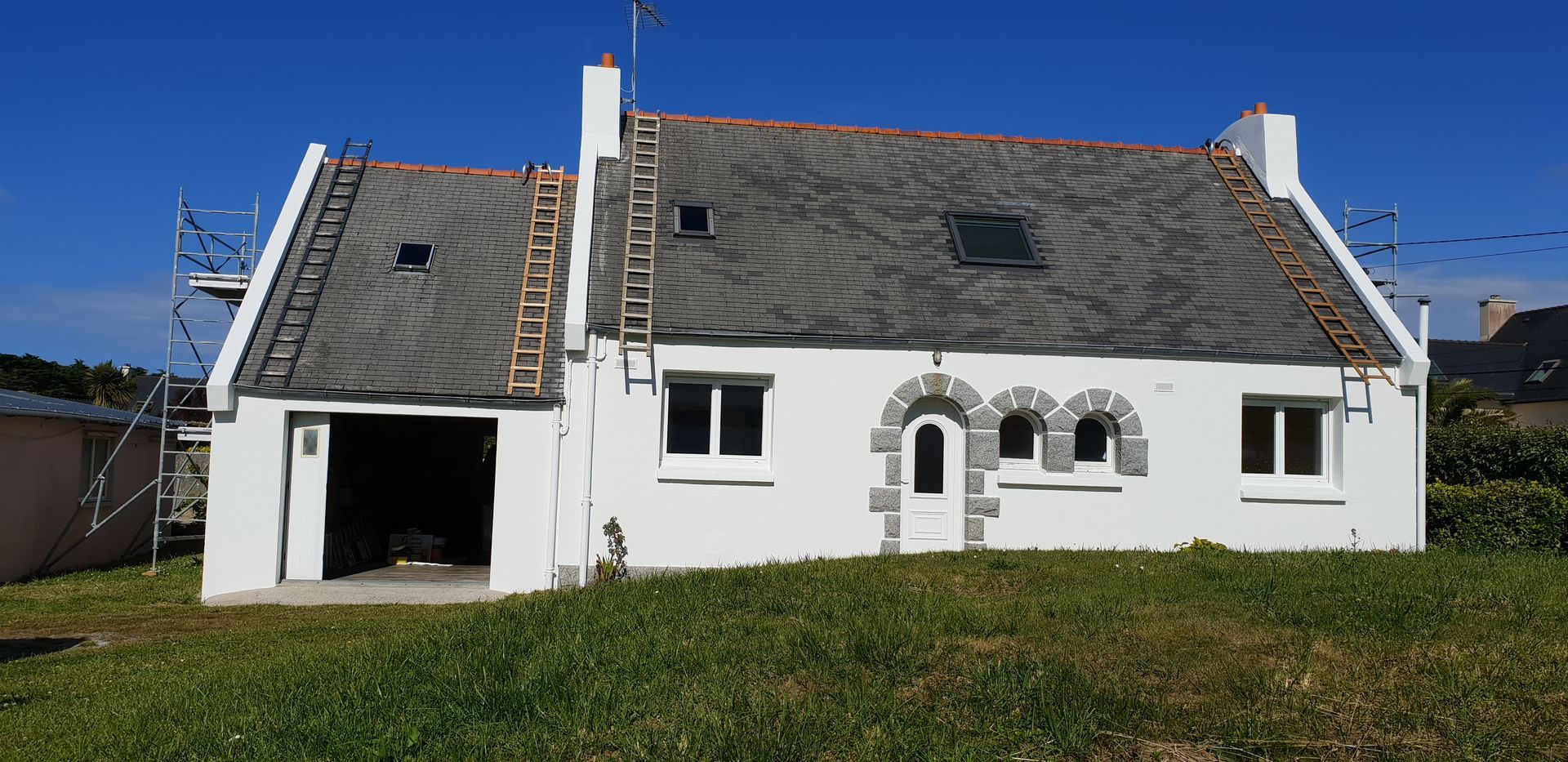 Ravalement d'une maison sur le littoral