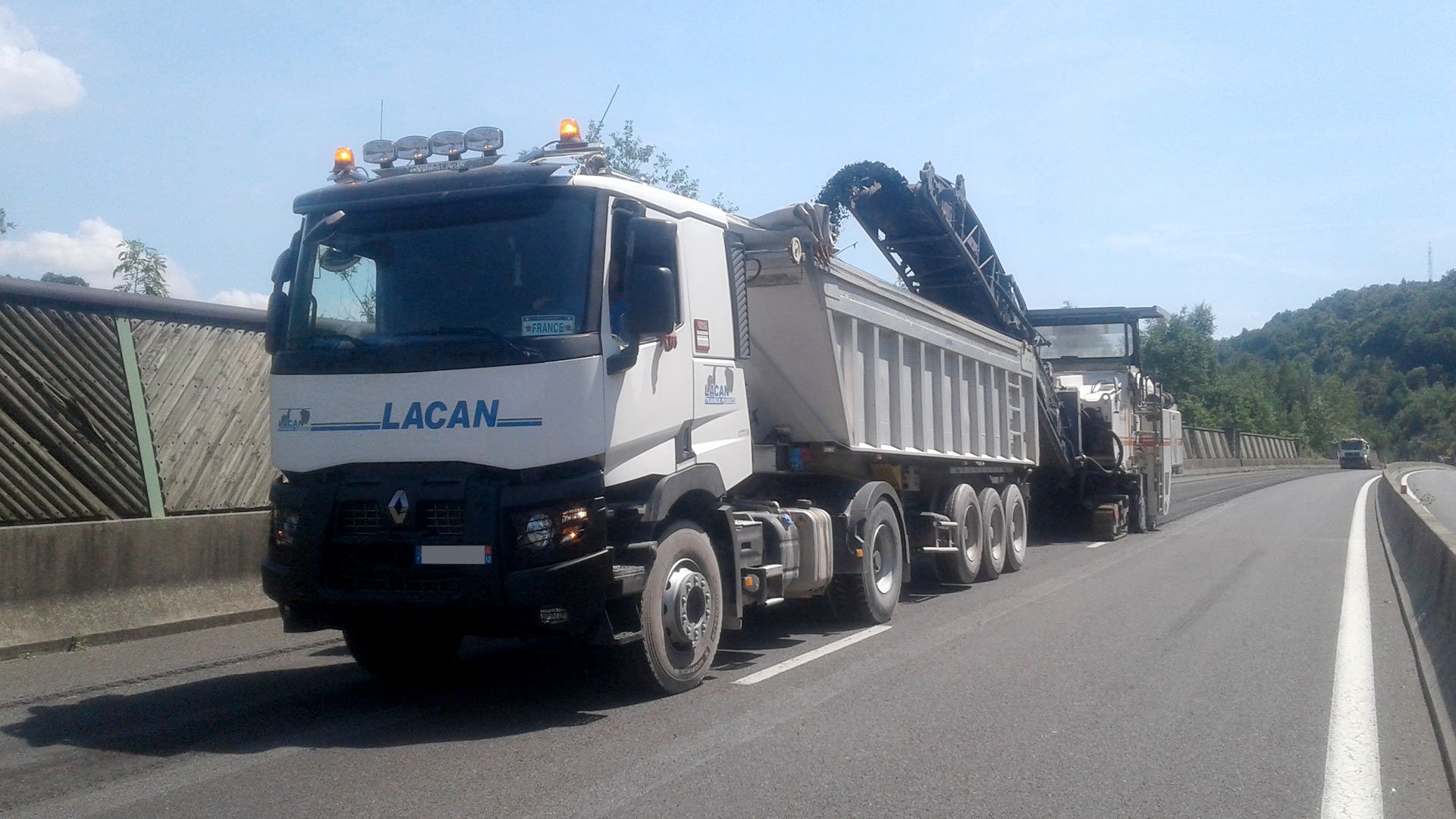 Camion estampillé Lacan TP