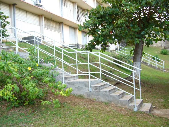 Rambarde d'escalier à Baie-Mahault