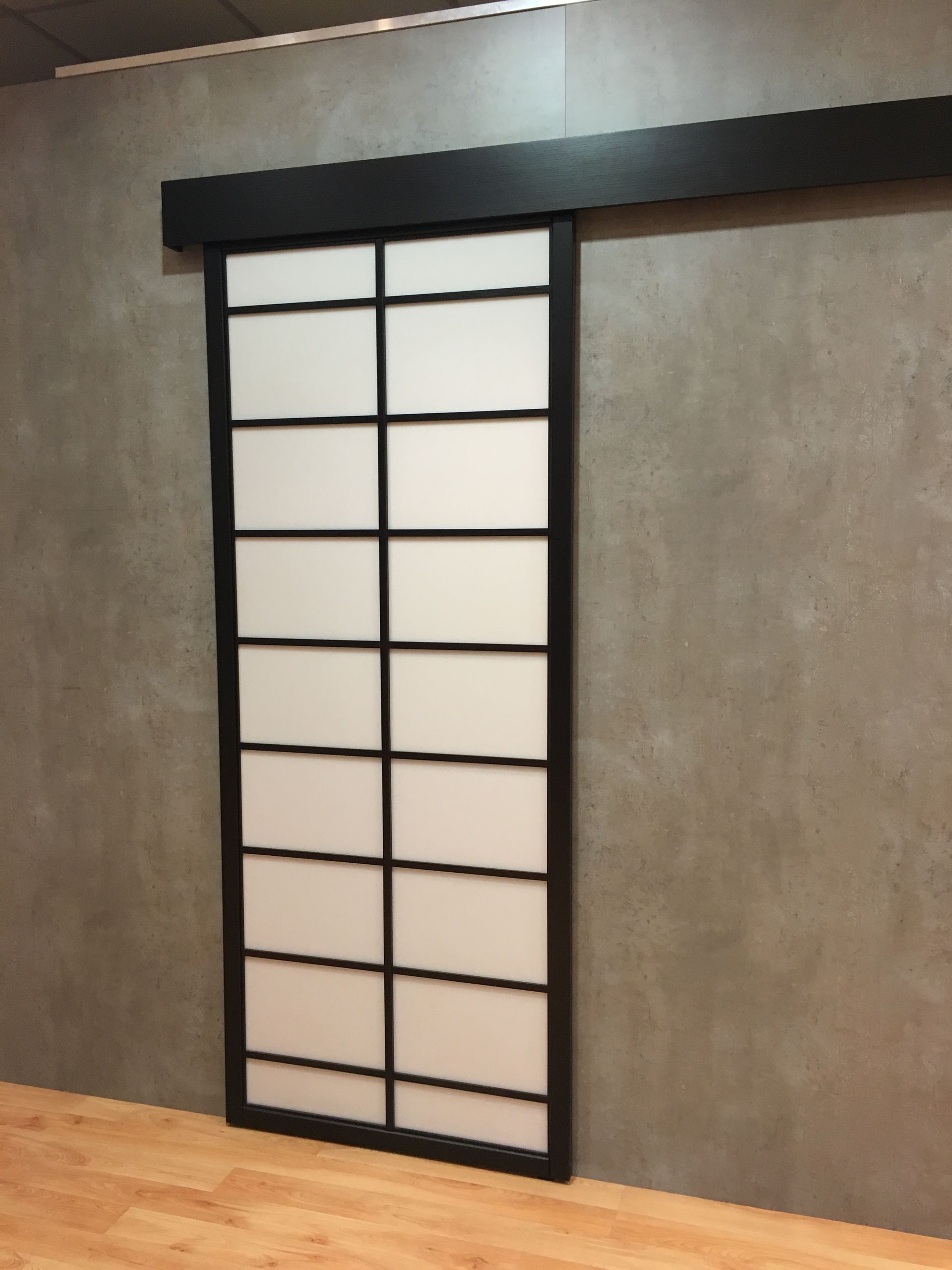 Verrière et séparation sur mesure avec placard et rangement à Nantes.