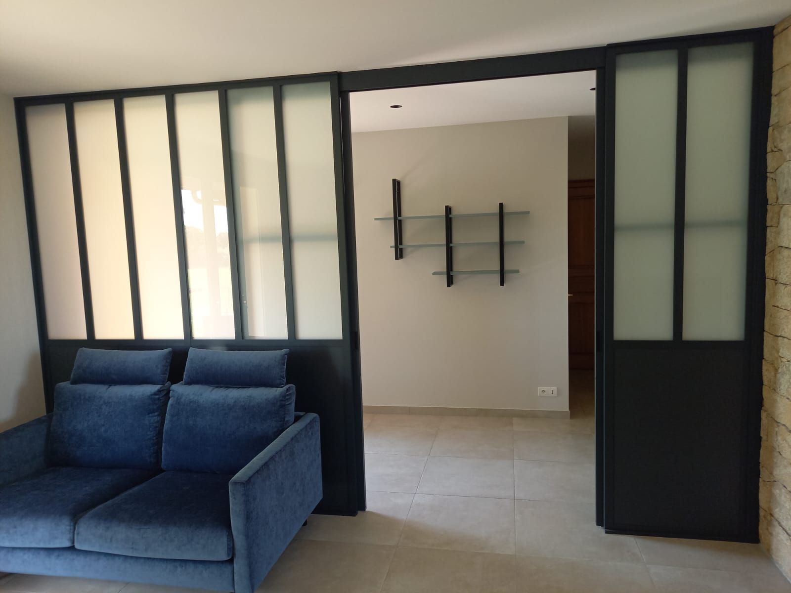 Verrière et séparation sur mesure avec placard et rangement à Nantes.