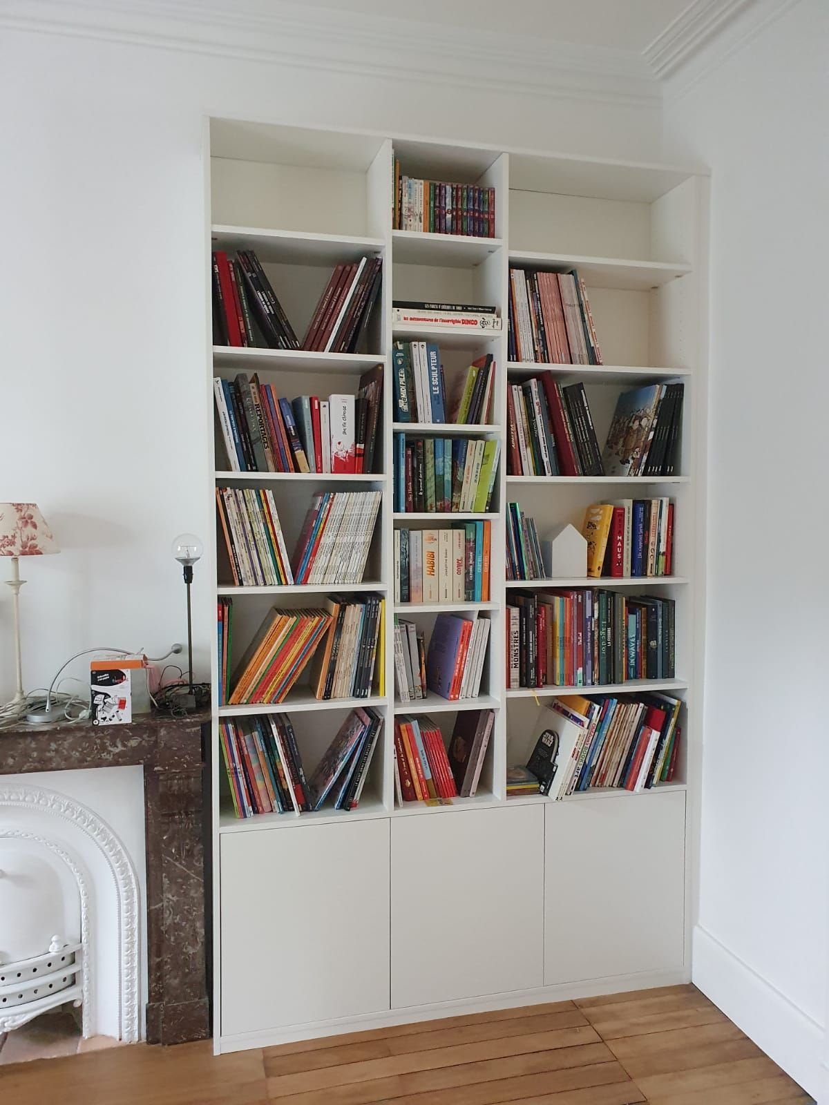 Bibliothèque sur mesure à Nantes.