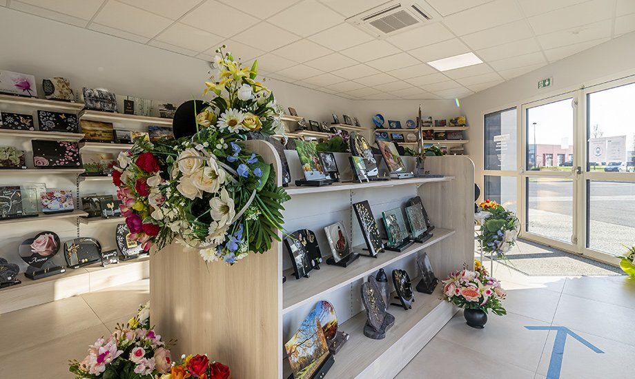 Divers articles funéraires