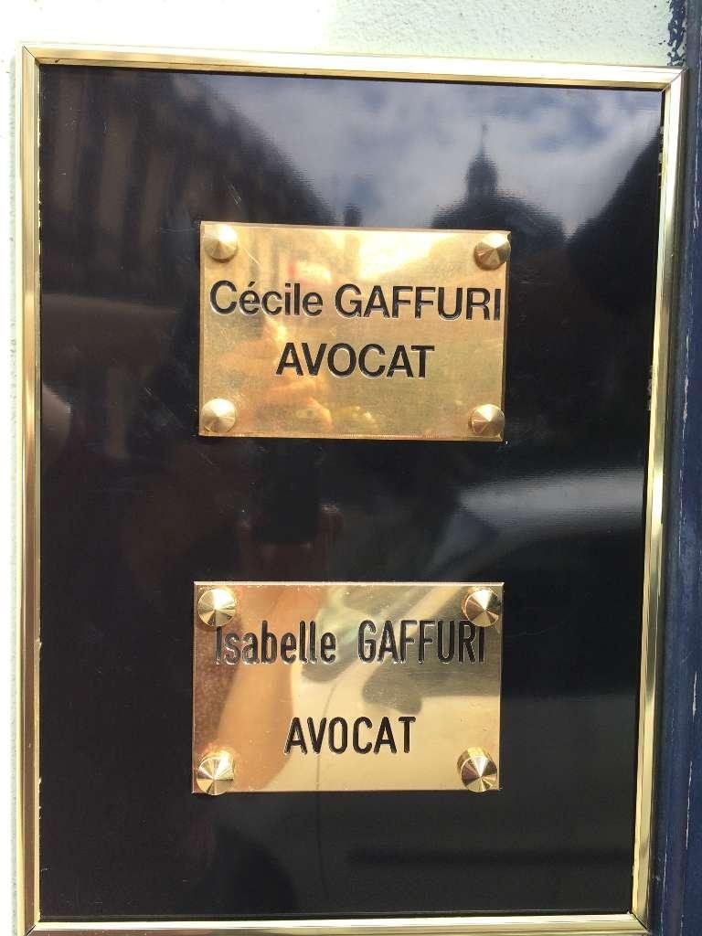 Plaque du cabinet d'avocats à Troyes