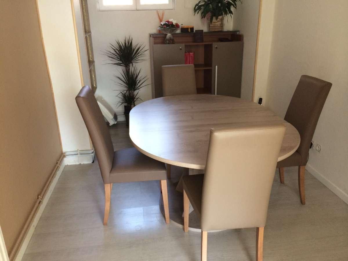 Salle de rendez-vous du cabinet d'avocats à Troyes