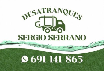 Logotipo de Desatranques Sergio Serrano con un icono verde de cami&oacute;n de remolque y el n&uacute;mero de WhatsApp 691 141 865