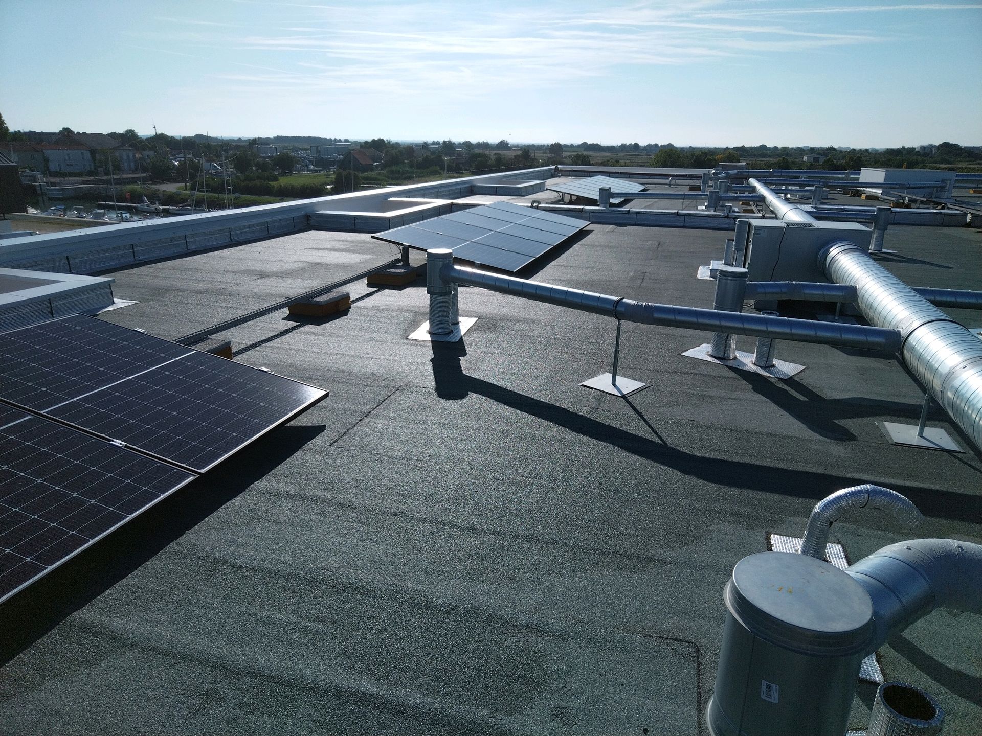 Étanchéité toit de bâtiment industriel