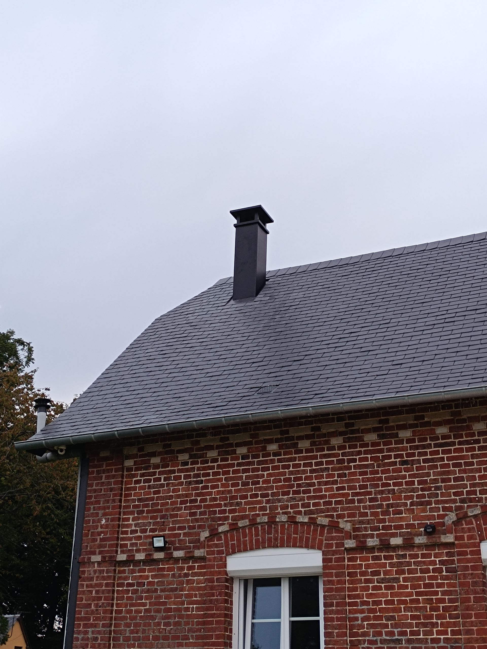 Pose d'un conduit Poujoulat