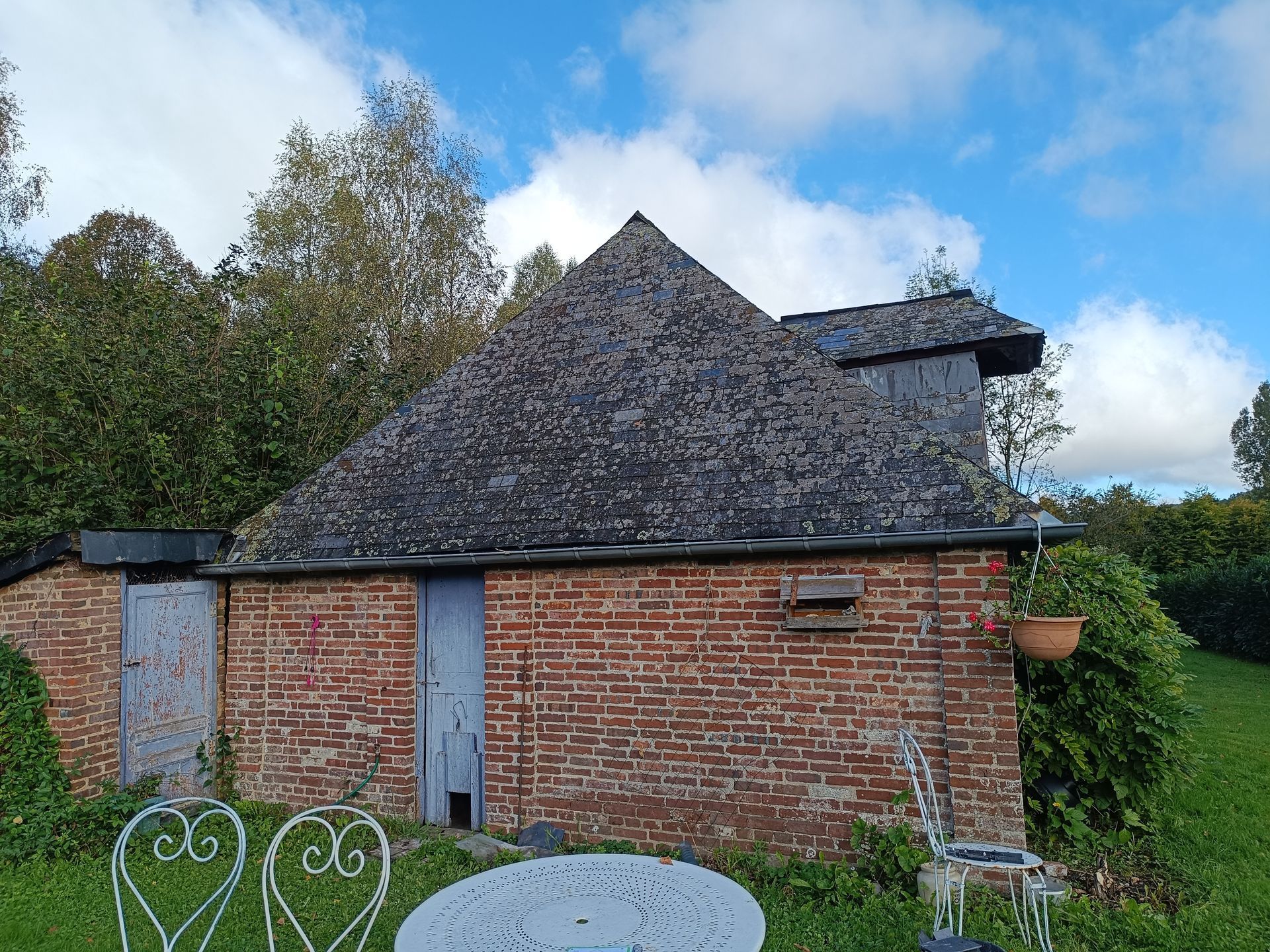 Avant démontage de toiture de côté