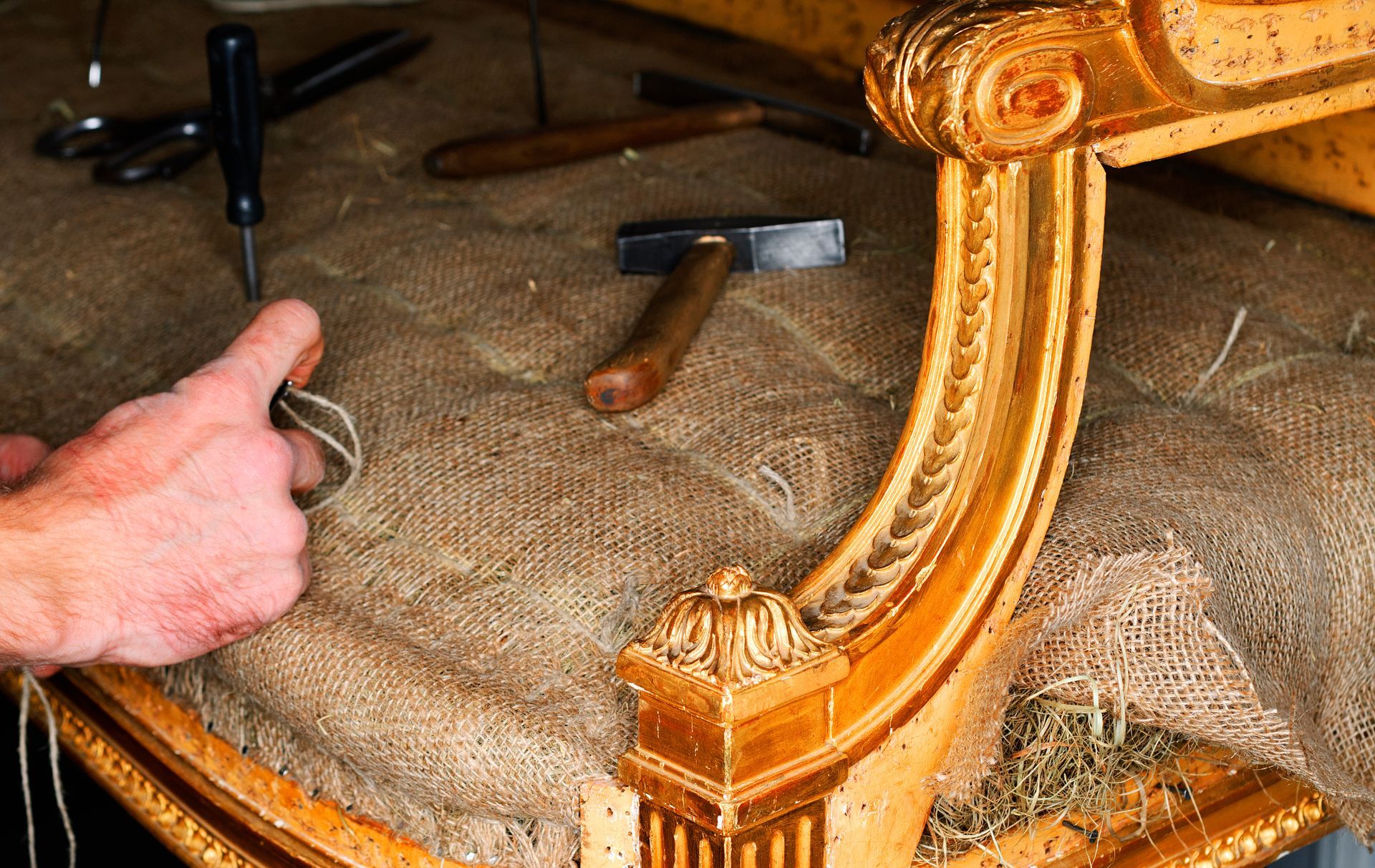 Restauration d’une banquette ancienne