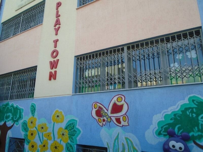 Πρότυπος Ελληνοαγγλικος Βρεφονηπιακός Σταθμός PLAY TOWN